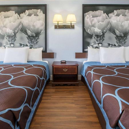 ซูเปอร์ 8 บาย วินด์แฮม การ์แลนด์ นอร์ท ดัลลัส แอเรีย Hotel ภายนอก รูปภาพ