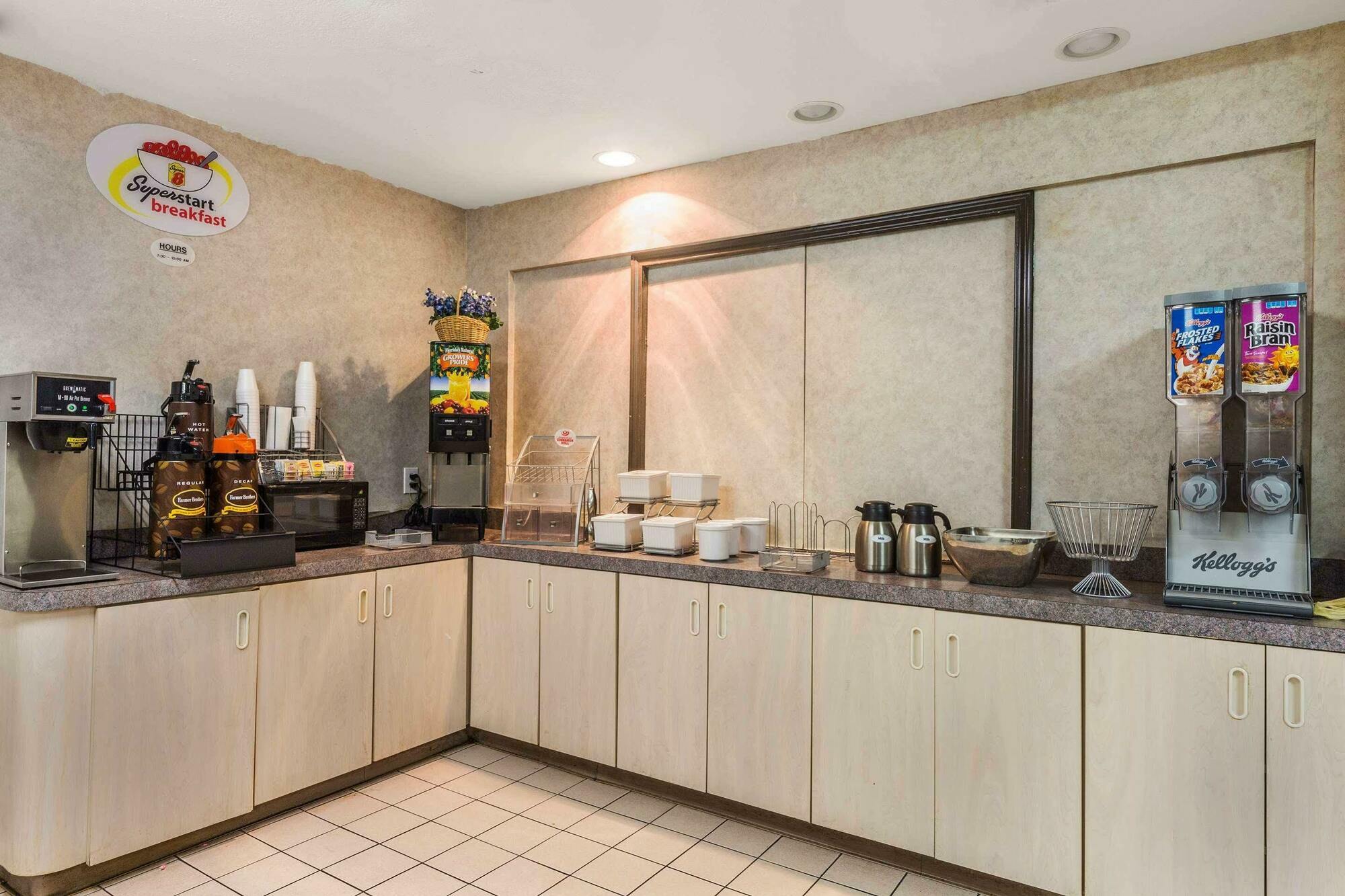 ซูเปอร์ 8 บาย วินด์แฮม การ์แลนด์ นอร์ท ดัลลัส แอเรีย Hotel ภายนอก รูปภาพ